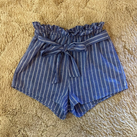 Ruffle Stripped Shorts - Picture 1 of 1